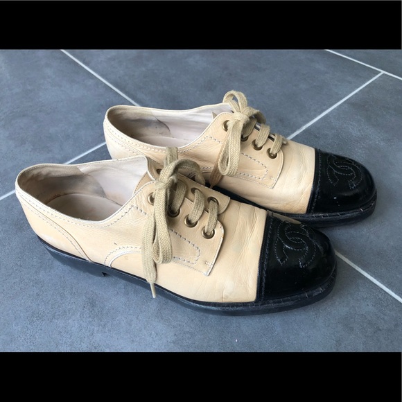 Chanel leather oxfords - Picture 3 of 7